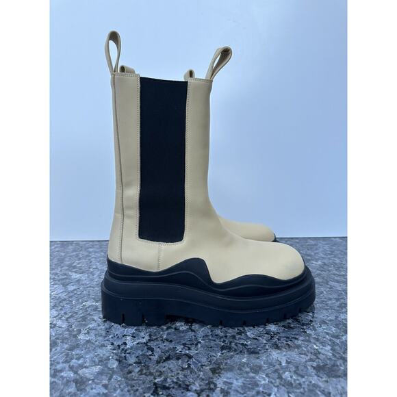 Alias Mae Chelsea Leather Boots -Bone, Size US 8/ EU 39 - Picture 1 of 13